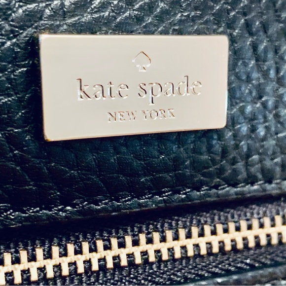 Kate Spade Highland Place Bee Black Leather Wristlet - Picture 11 of 12